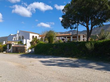 Casa rustica con giardino in vendita a Diseminado Aforess