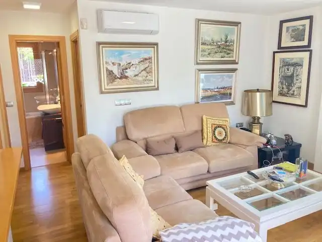 Sala d'estar de Casa o xalet en venda en Roquetas de Mar amb Aire condicionat, Calefacció i Jardí privat