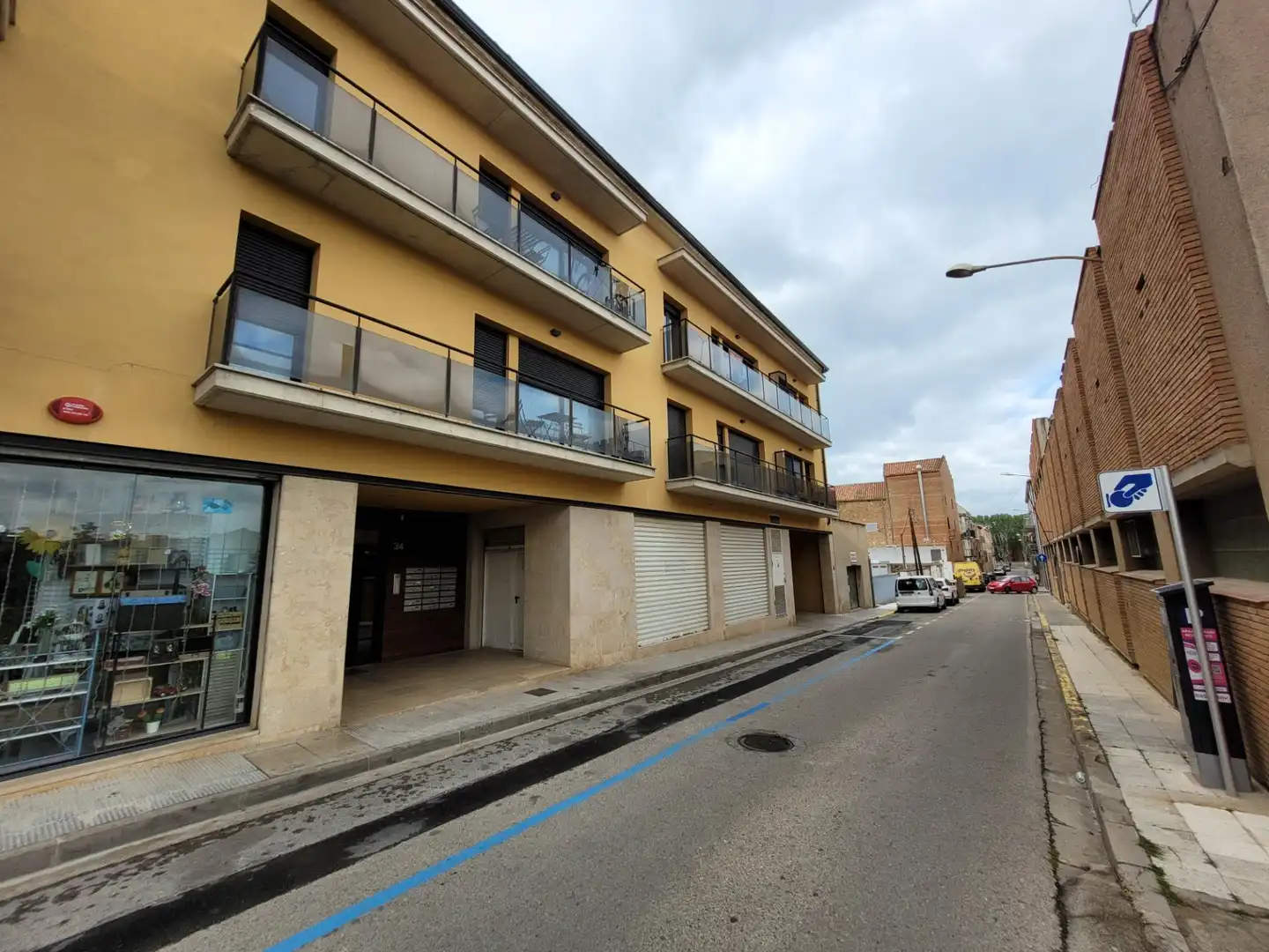 Local commercial à vendre à La Bisbal d'Empordà, imagen 2