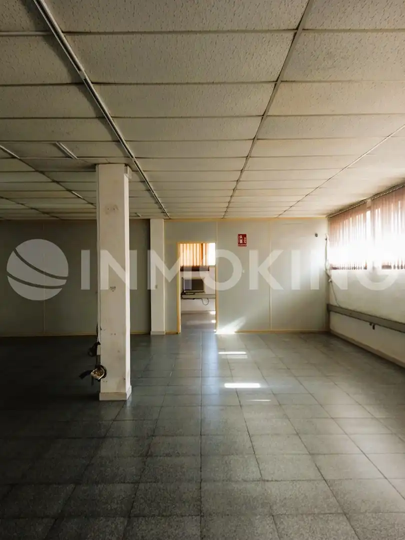 Industrial buildings for sale in Pinto