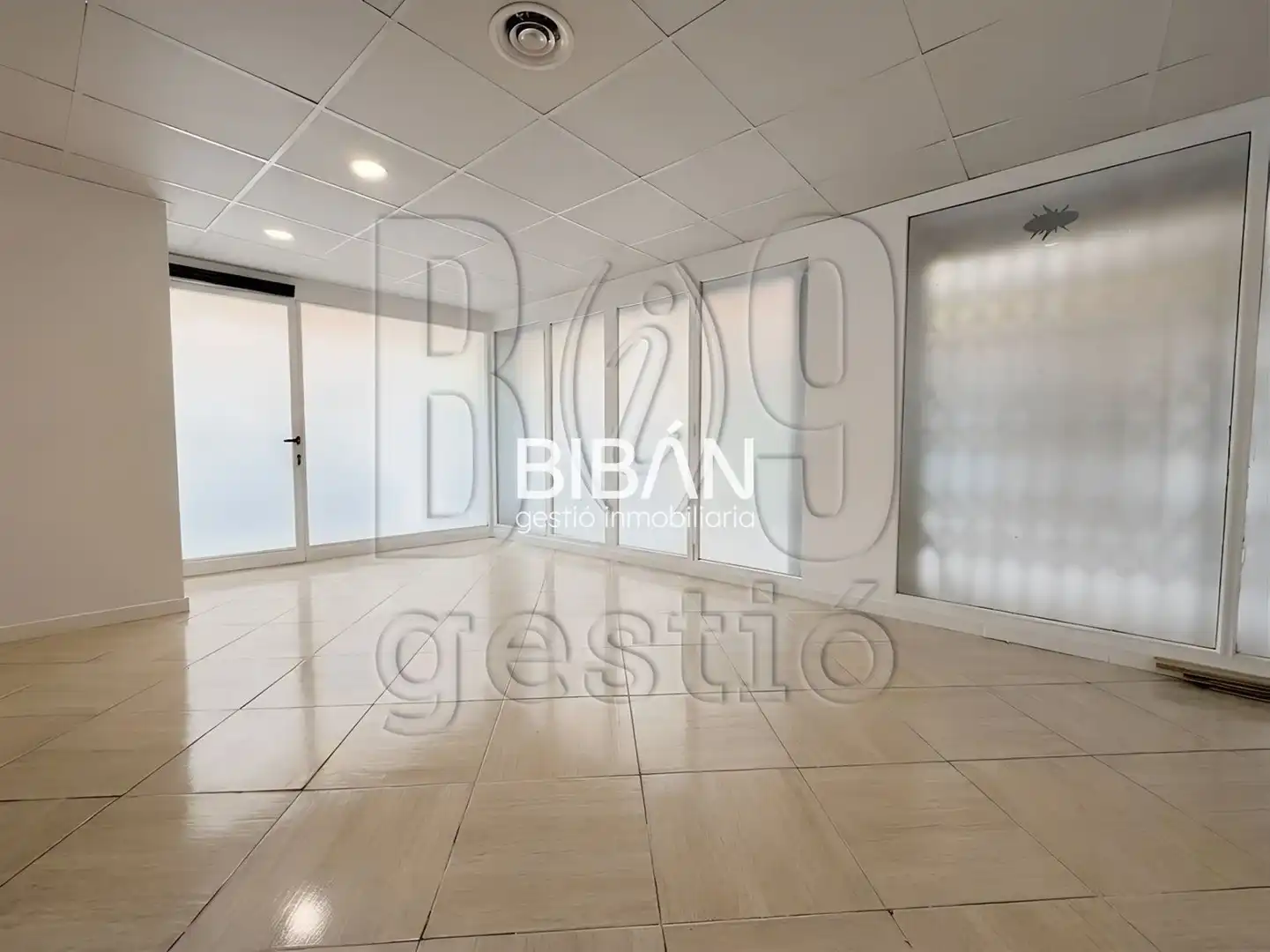 Local en venta en Tarragona con Aire acondicionado