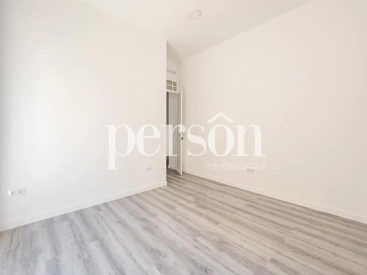 Habitación de Piso de alquiler en Valencia con Aire acondicionado, Calefacción y Amueblado