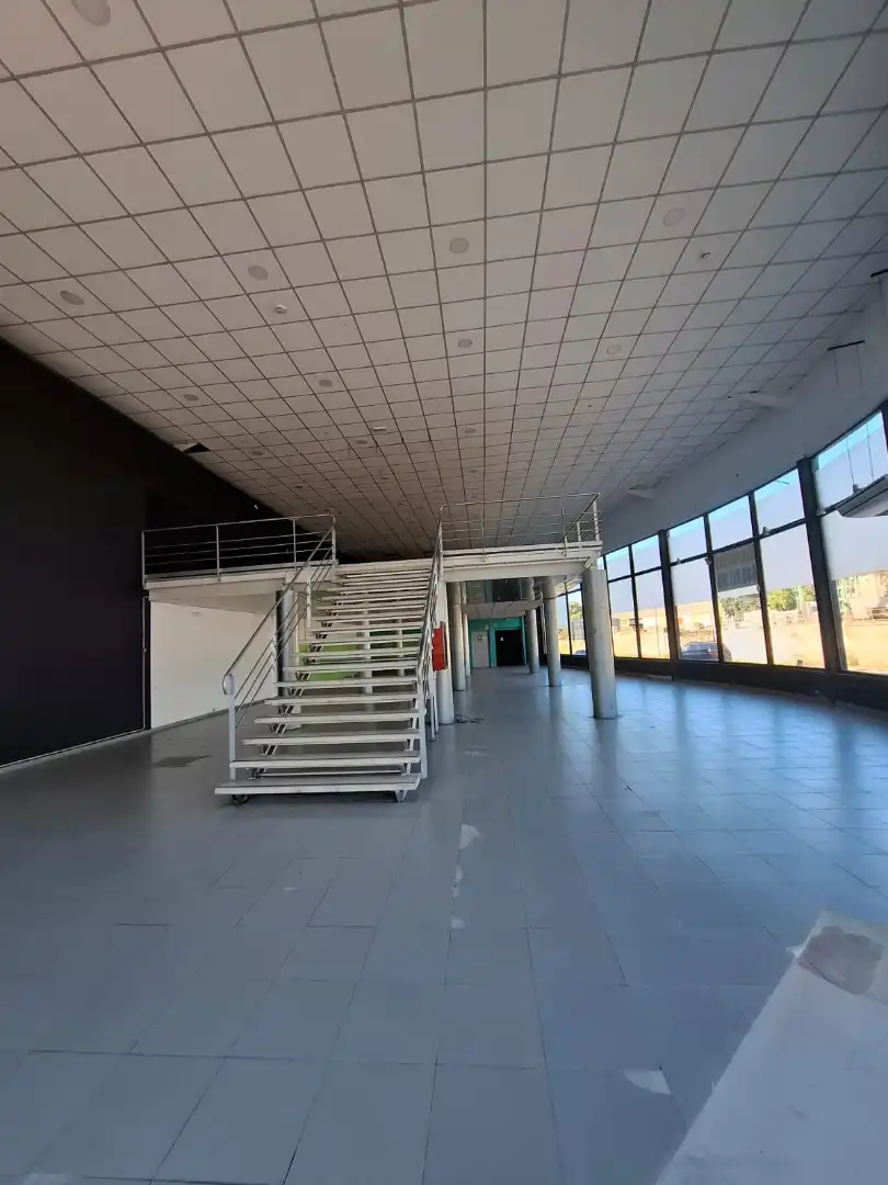 Nau industrial de lloguer en Reus