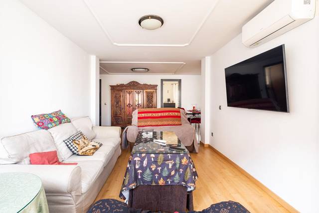 Piso en Venta en Armengual De La Mota en Perchel Norte