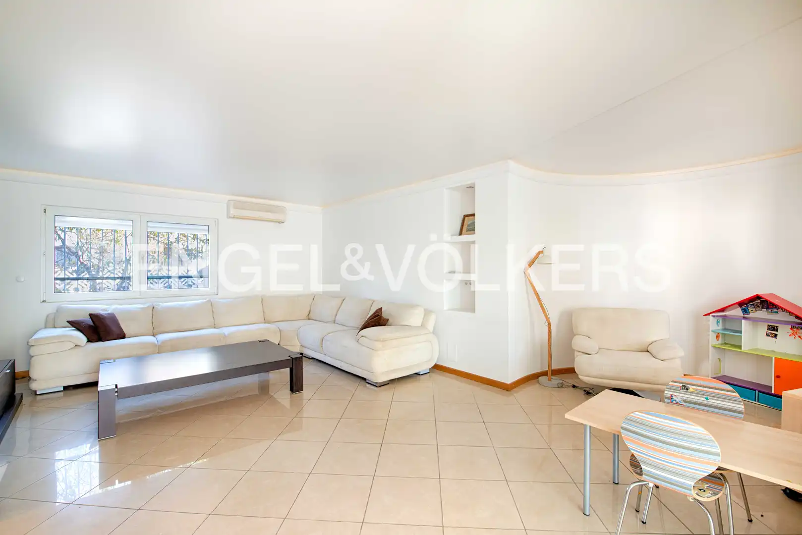 Casa con piscina en venta en Carrer Requesens, imagen 19