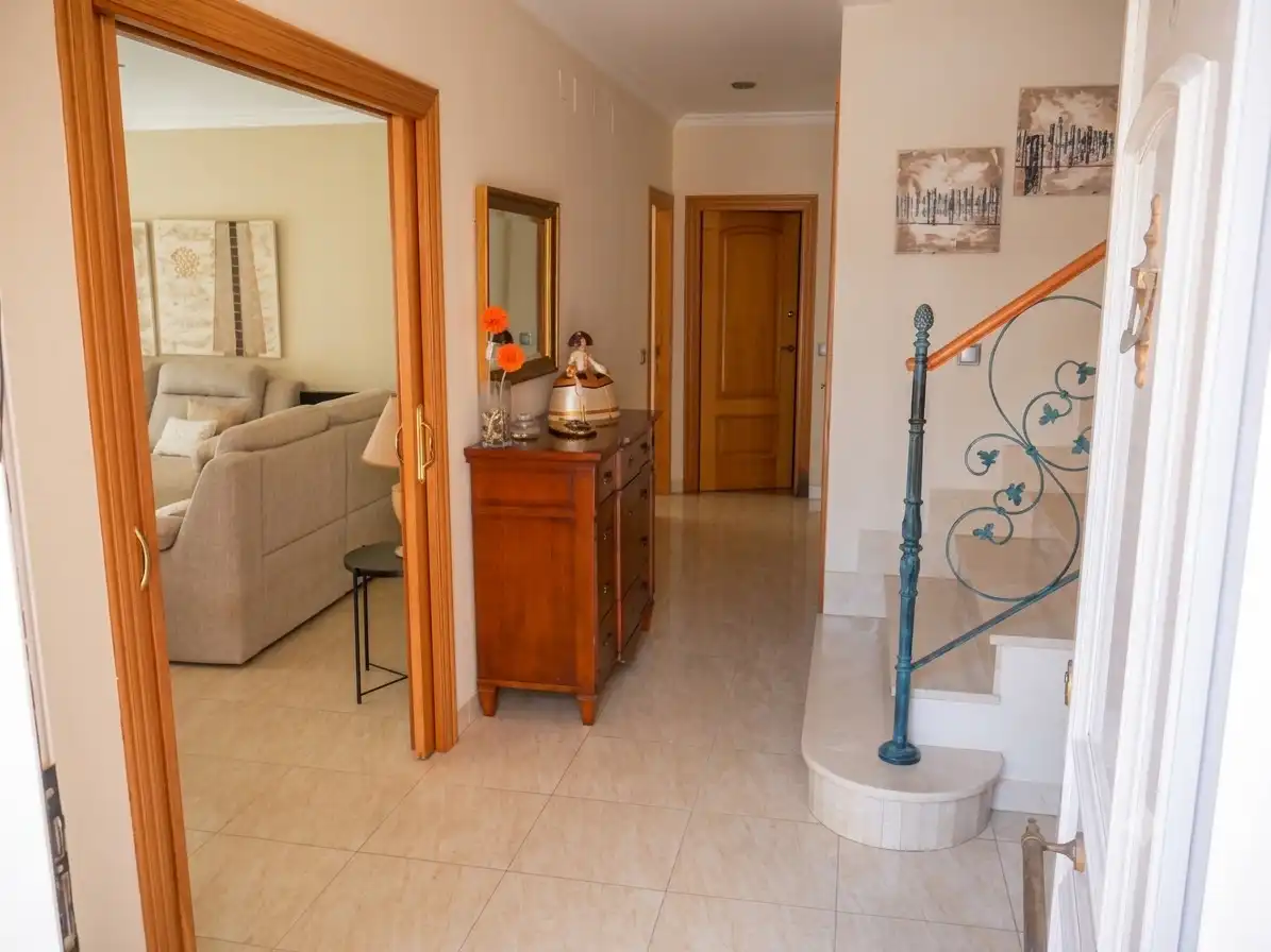 Casa adosada en venda en Sagunto / Sagunt amb Aire condicionat, Calefacció i Jardí privat
