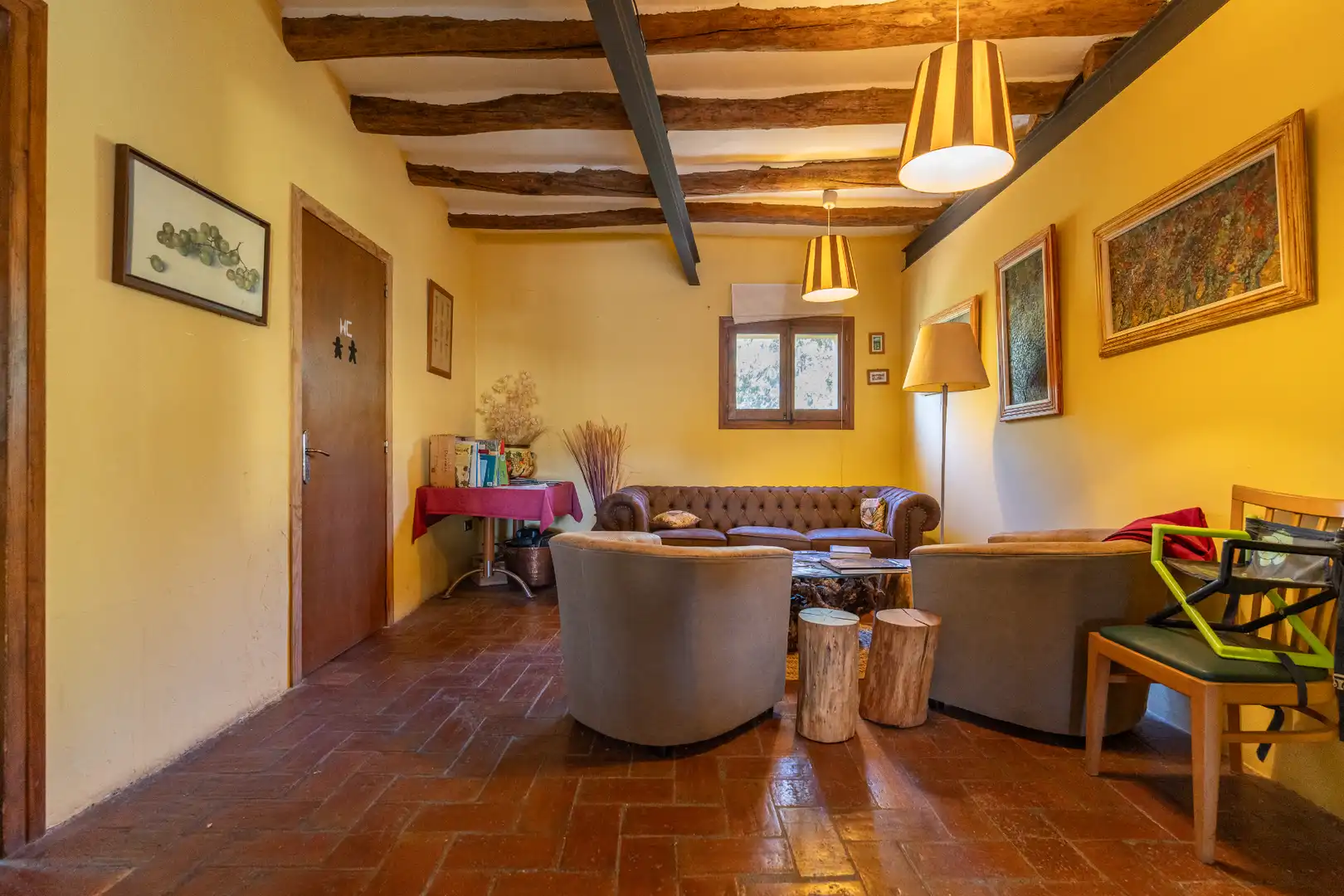 Sala d'estar de Edifici en venda en Falset
