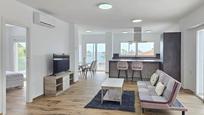 Sala d'estar de Casa o xalet en venda en Mijas amb Aire condicionat, Calefacció i Jardí privat