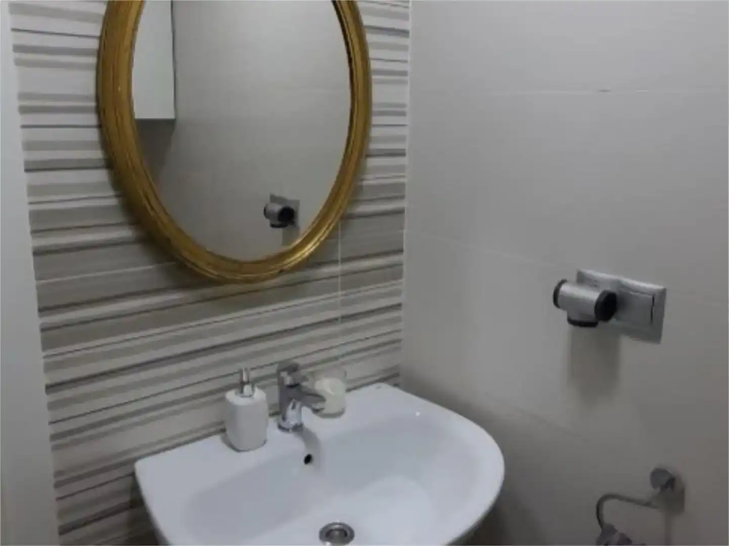 Badezimmer von Wohnungen zur Miete in El Campello mit Klimaanlage und Schwimmbad