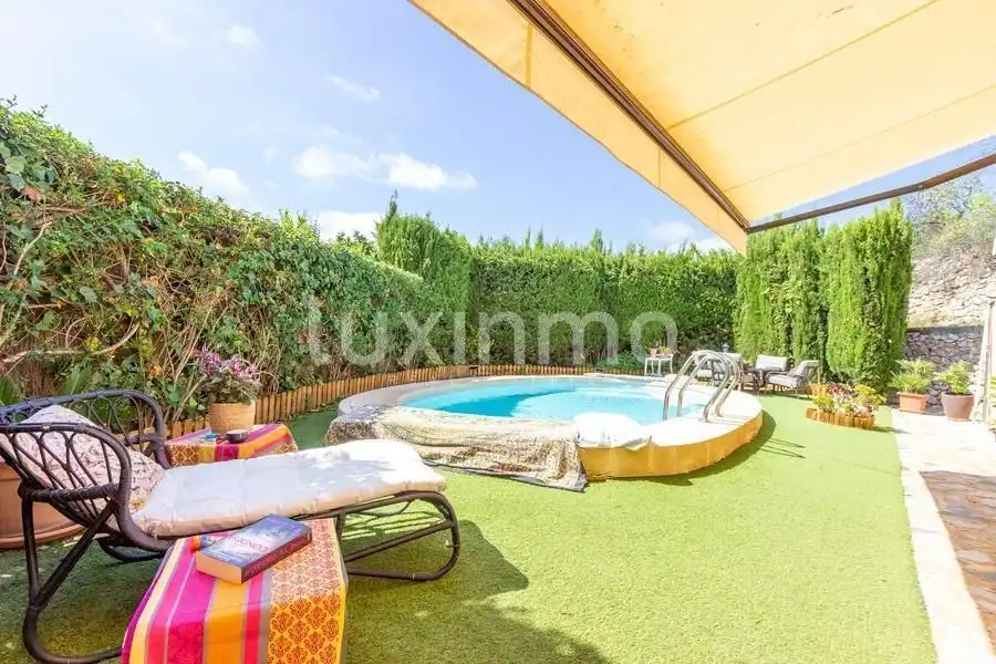 Schwimmbecken von Haus oder Chalet zum Verkauf in Finestrat mit Terrasse, Abstellraum und Schwimmbad