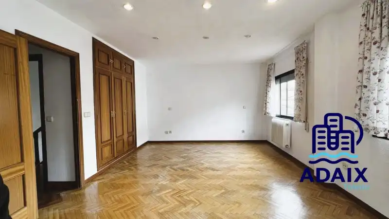 Haus oder Chalet zum Verkauf in Bargas mit Klimaanlage, Heizung und Terrasse