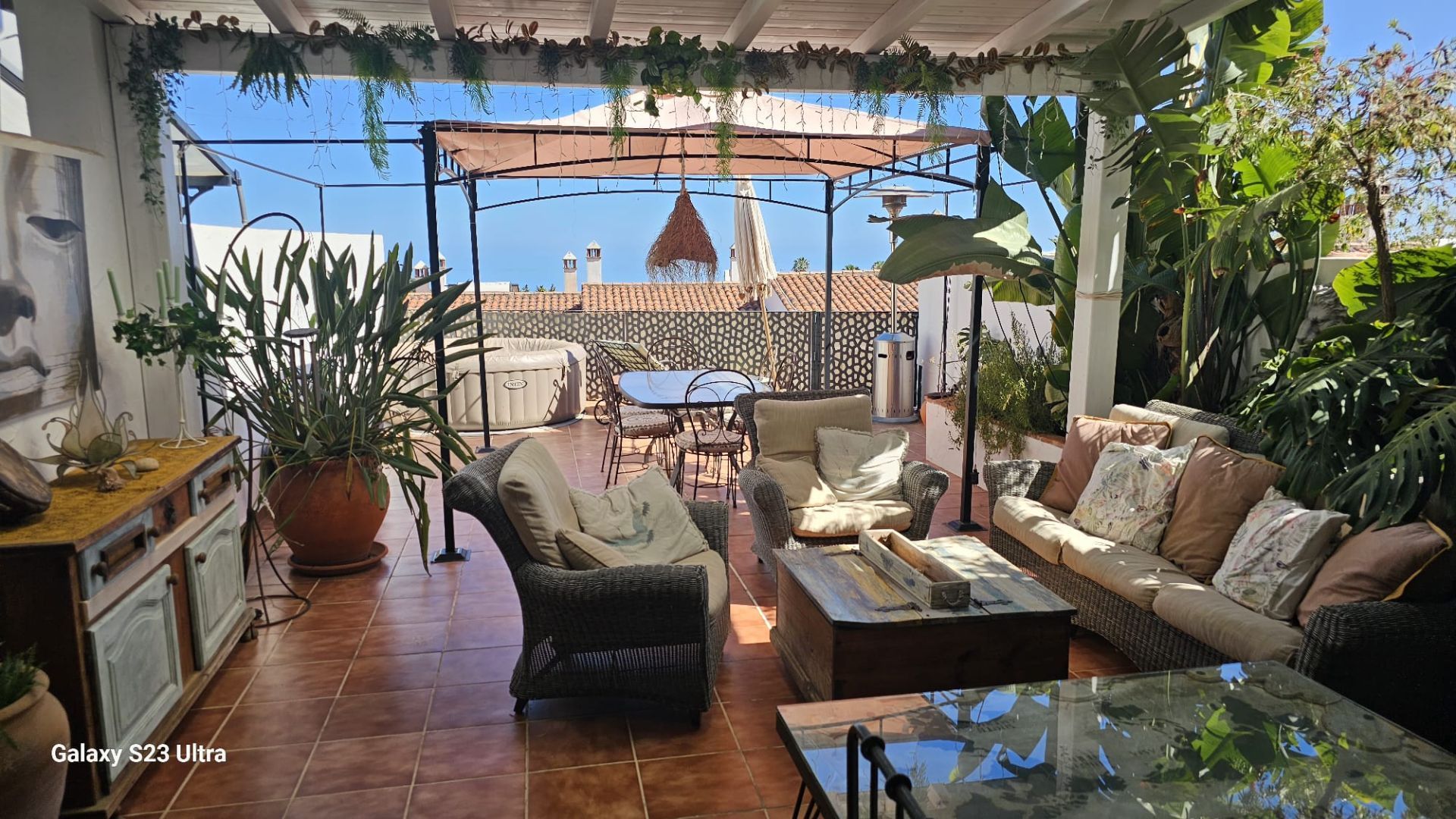 Terrassa de Casa adosada en venda en Vélez-Málaga amb Aire condicionat, Calefacció i Jardí privat