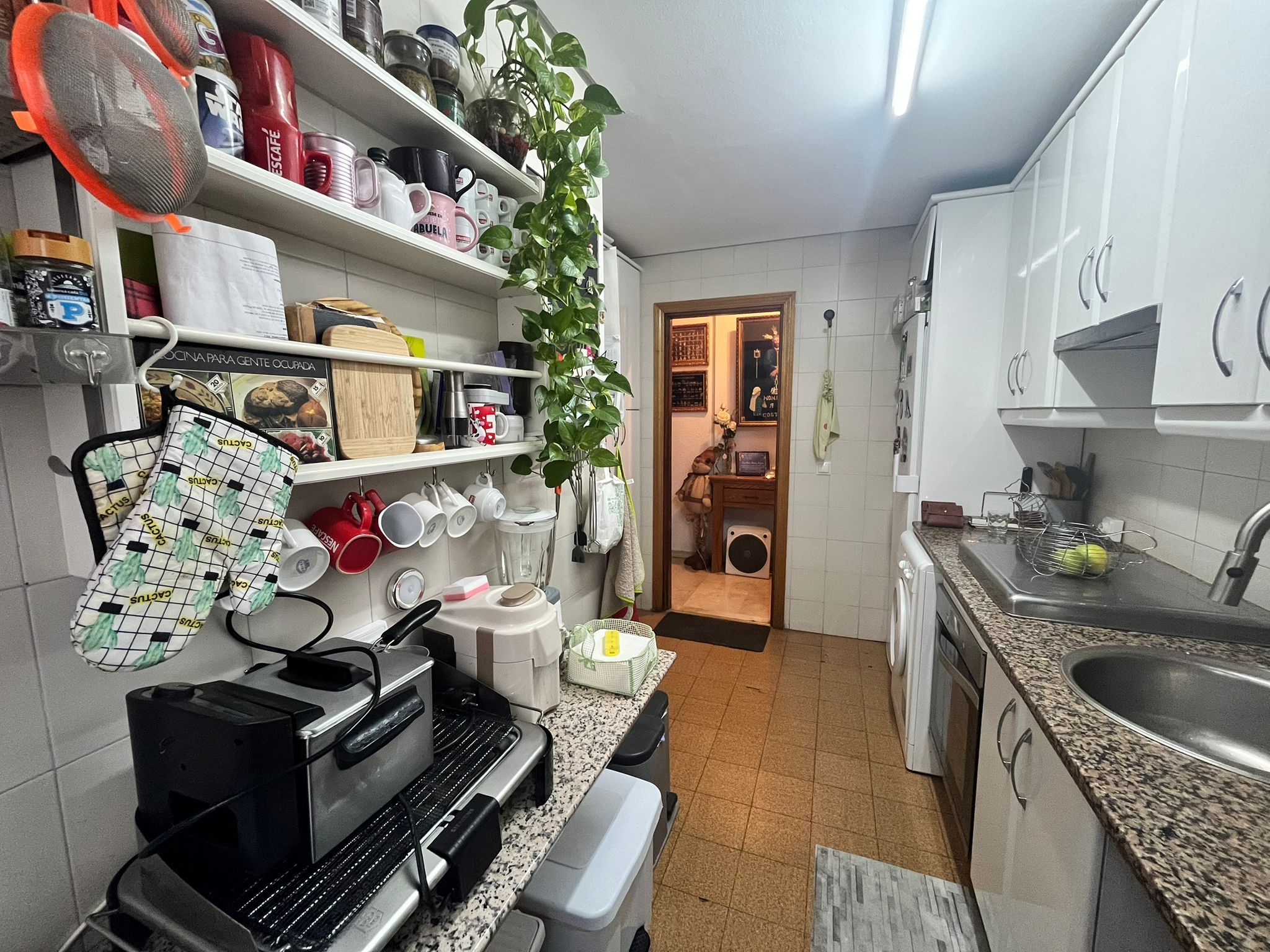 Cocina de Piso en venta en  Sevilla Capital con Terraza