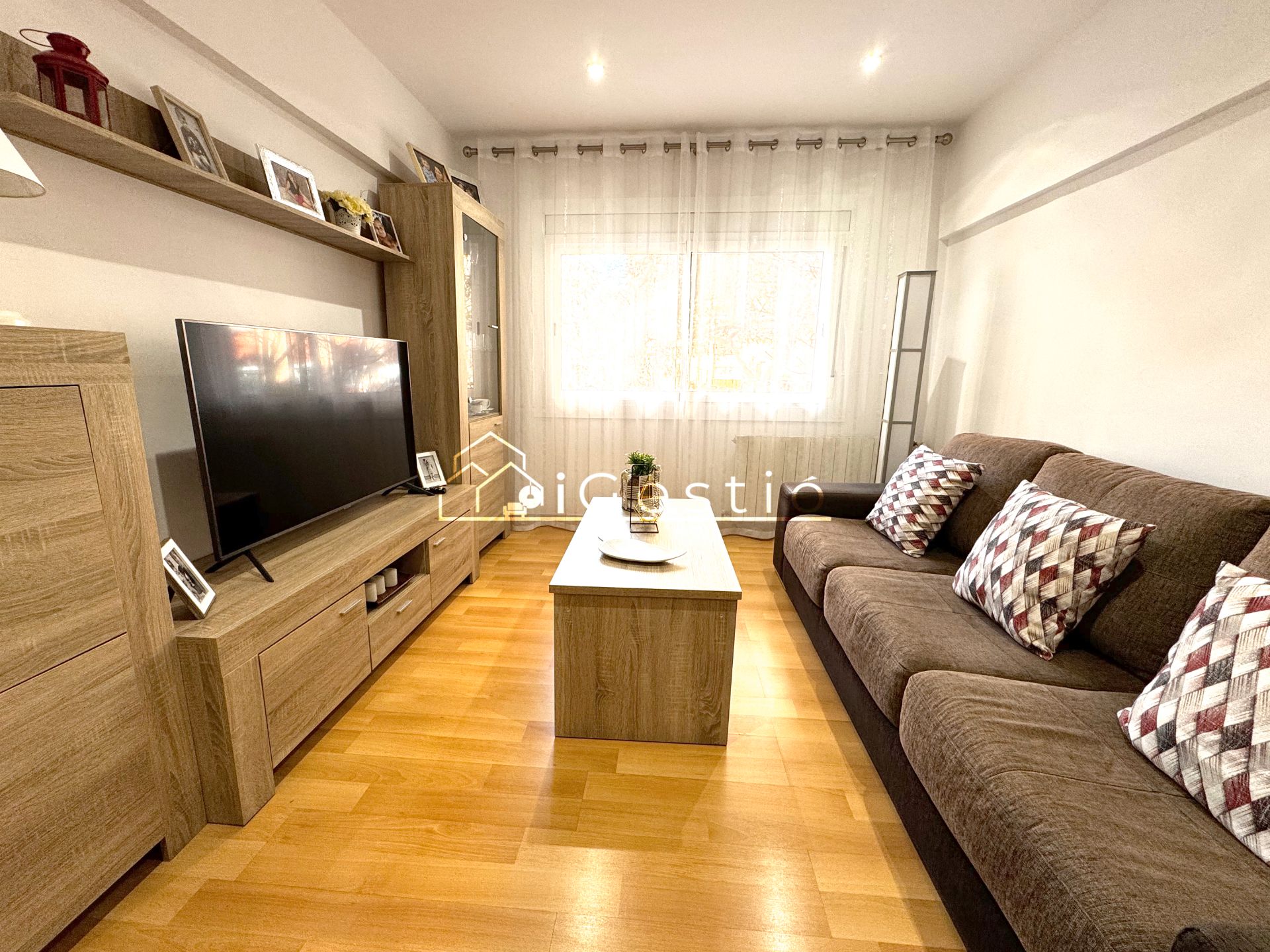 Living room of Flat for sale in Sant Feliu de Llobregat