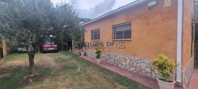 Casa-chalet en Venta en La Goba