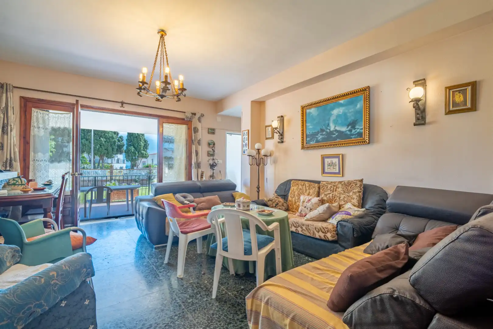 Sala de estar de Casa o chalet en venta en Rincón de la Victoria con Aire acondicionado, Jardín privado y Terraza