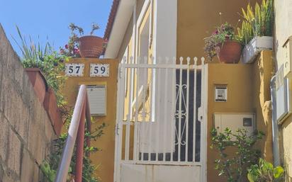 Vista exterior de Casa o xalet en venda en Santa Brígida amb Terrassa i Traster