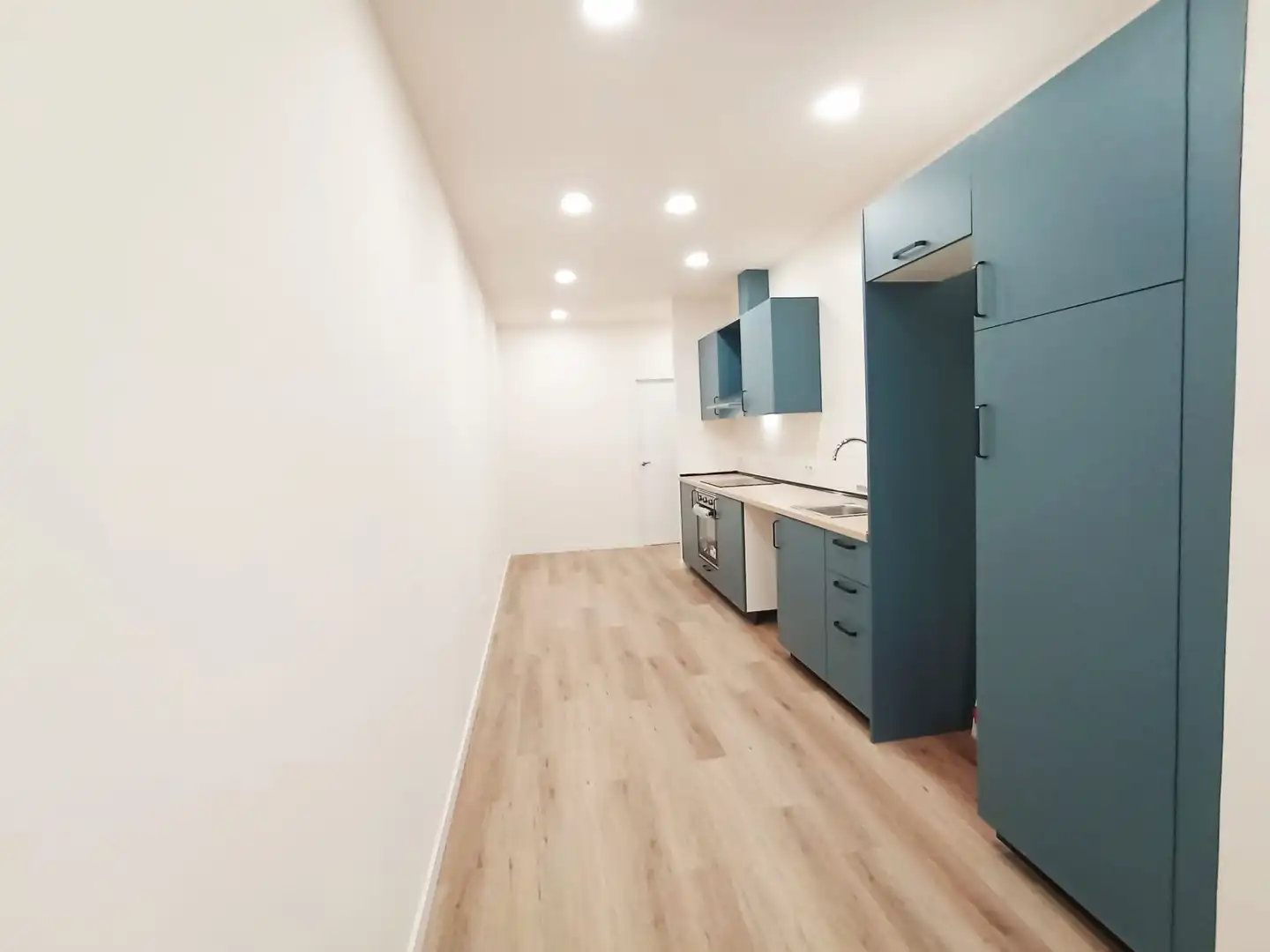 Cocina de Oficina de alquiler en Terrassa con Aire acondicionado y Calefacción