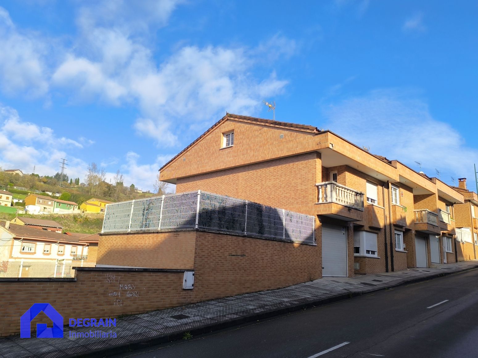 Exterior view of House or chalet for sale in Langreo  with Heating and Terrace