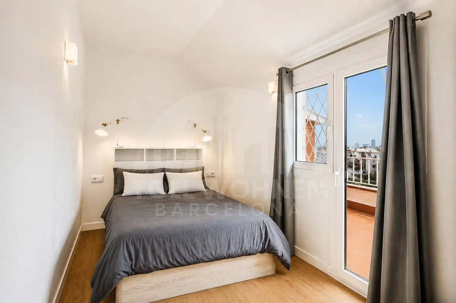 Habitación de Ático en venta en Barcelona con Aire acondicionado y Terraza