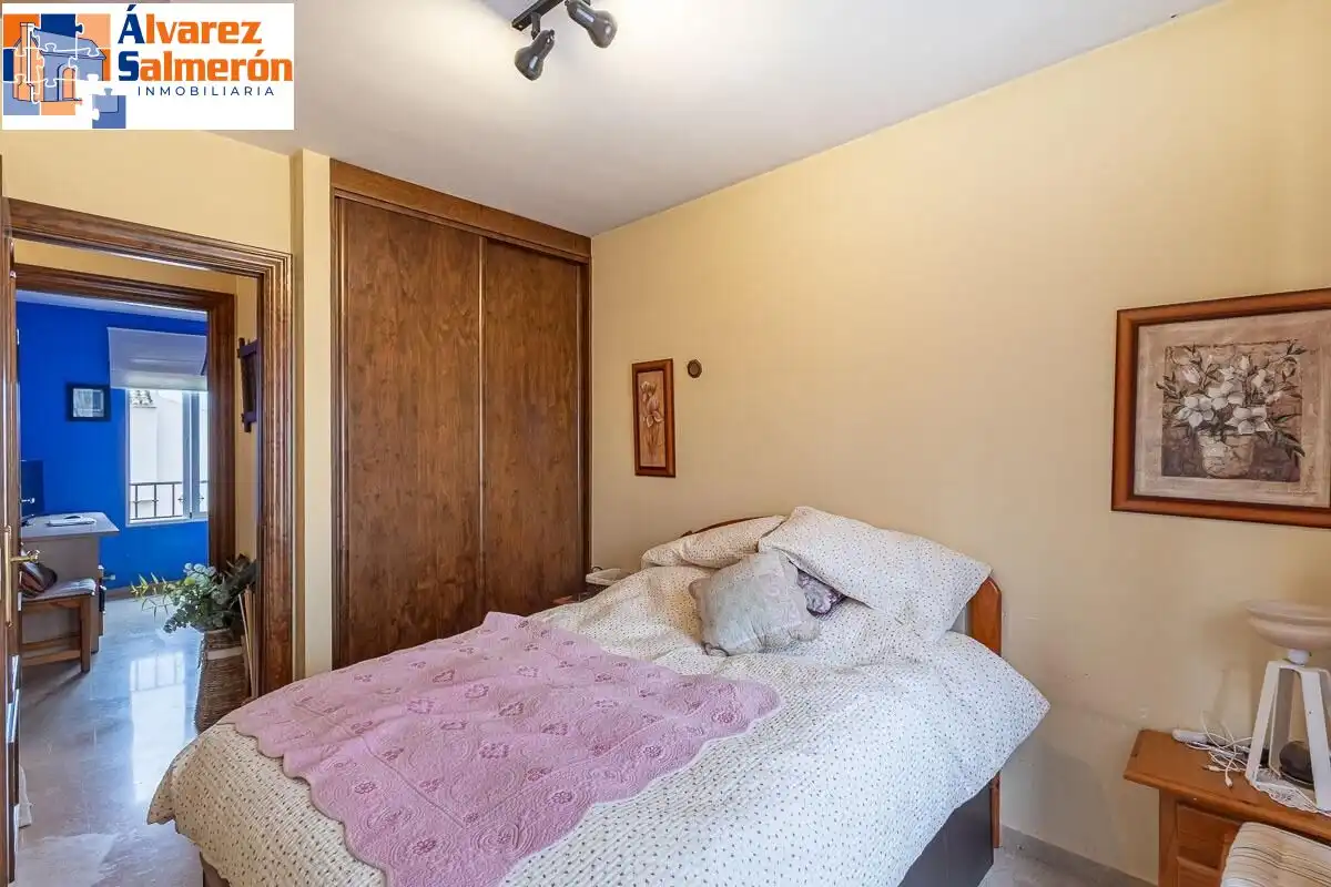 Bedroom of Houses for sale in Huétor Vega  with Air Conditioner, Heating and Terrace