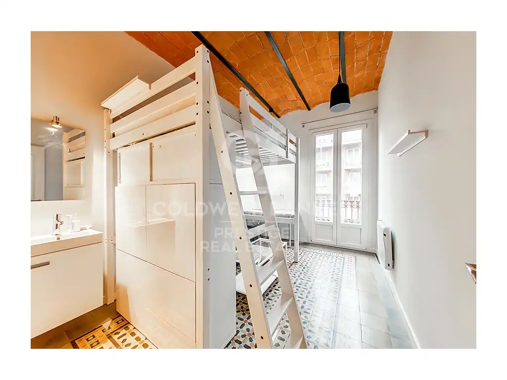 Appartamento con terrazza in vendita a Carrer Rosselló, imagen 2