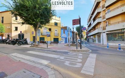 Vista exterior de Casa adosada en venda en Palafrugell amb Terrassa i Balcó