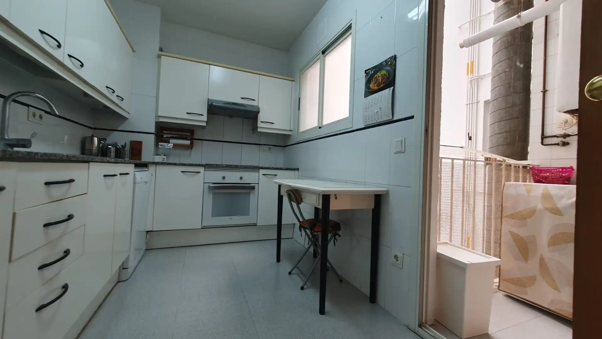 Cuina de Pis en venda en Barcelona amb Aire condicionat, Calefacció i Balcó