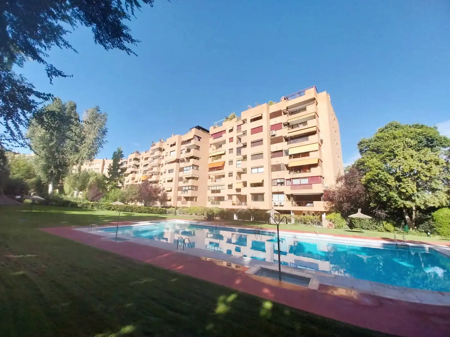 Piso con piscina en venta en Avenida de los Madroños, imagen 39