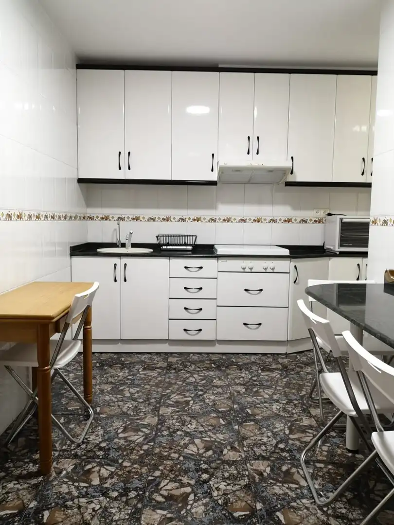 Küche von Wohnung zur Miete in Murcia mit Heizung, Abstellraum und Möbliert