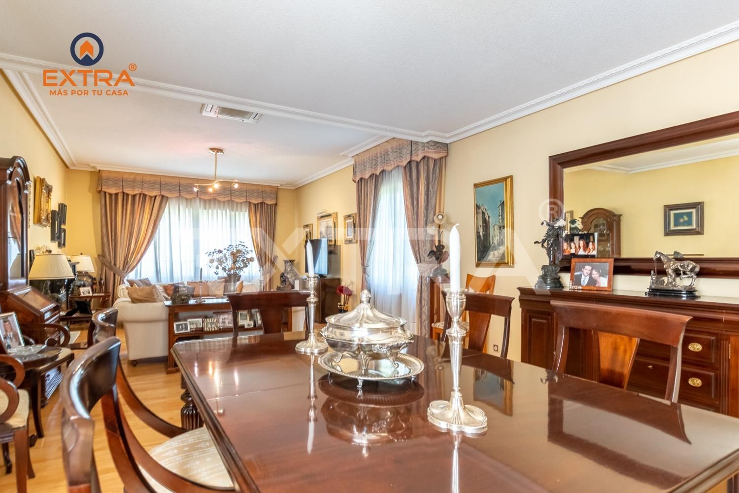 Dining room of House or chalet for sale in  Madrid Capital  with Air Conditioner, Heating and Private garden