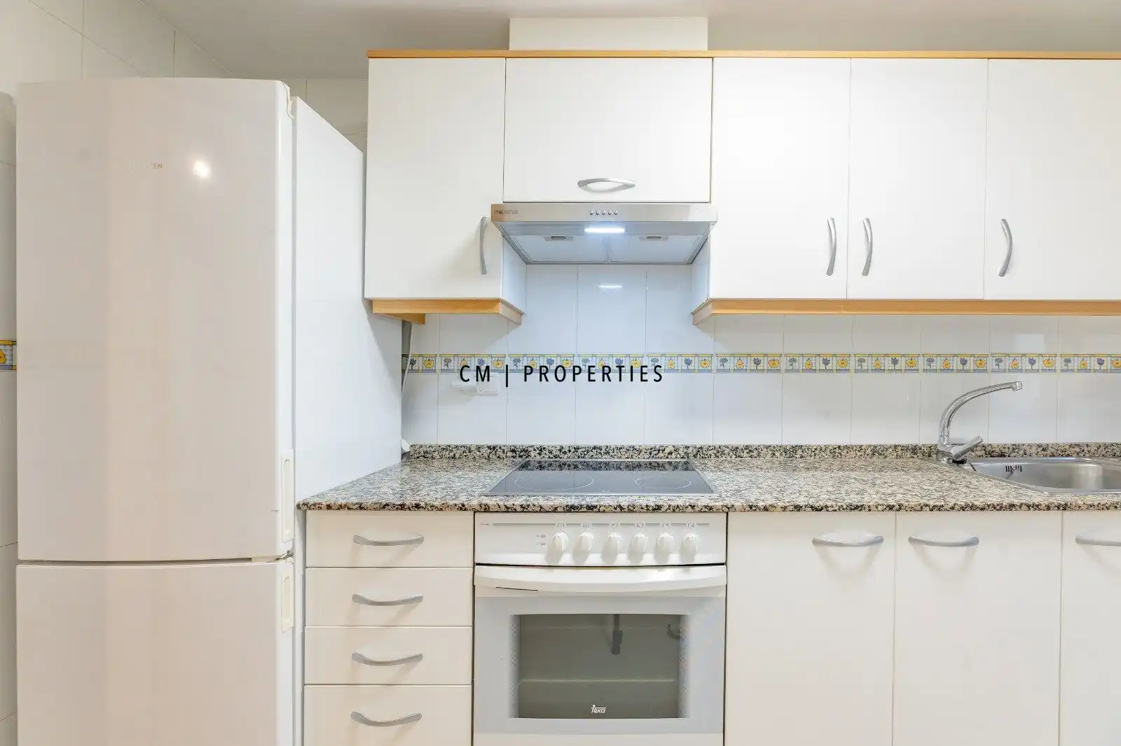 Kitchen of Flat for rent in Valencia  with Air Conditioner, Heating and Terrace