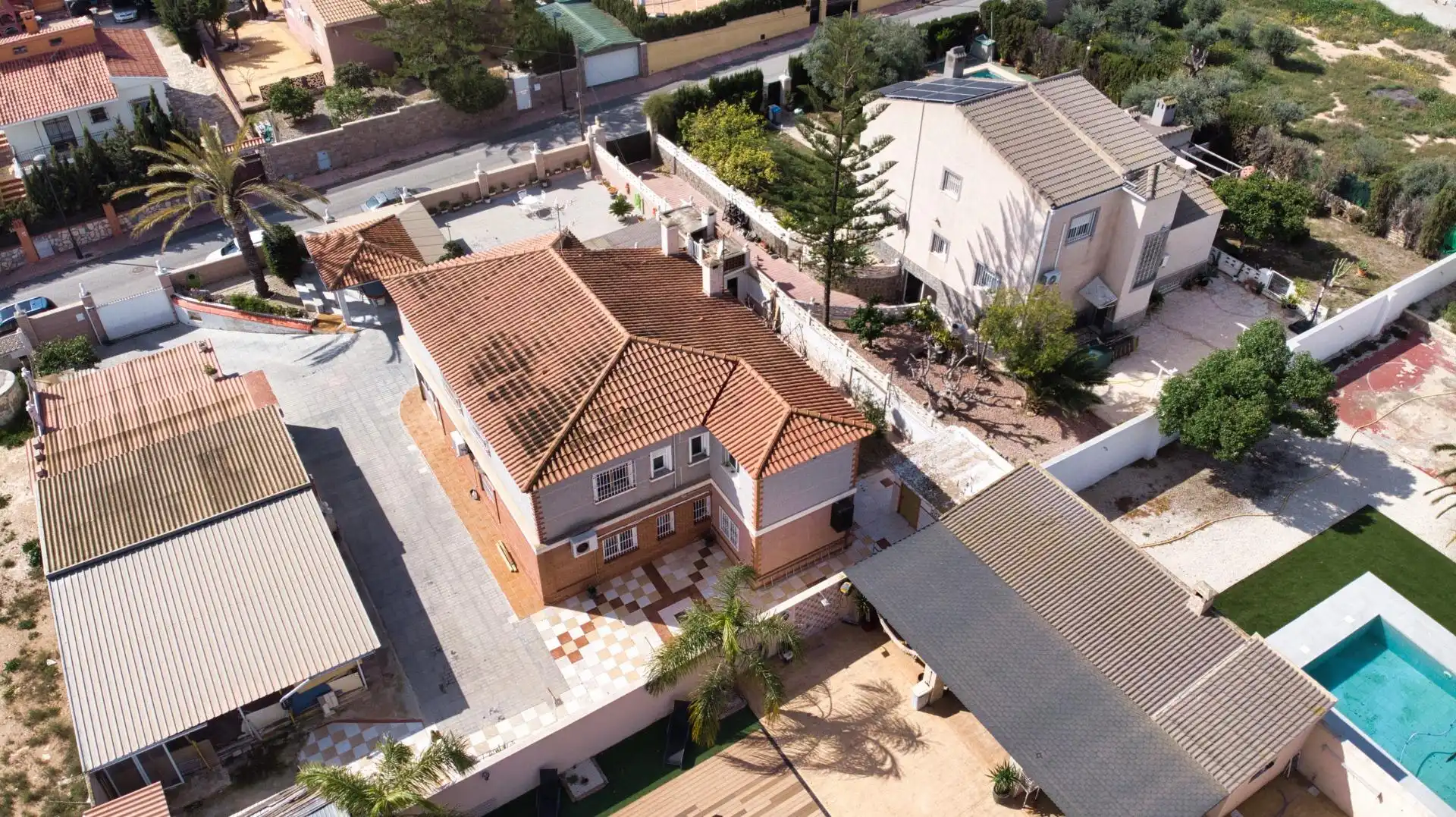 Exterior view of Houses for sale in San Vicente del Raspeig / Sant Vicent del Raspeig
