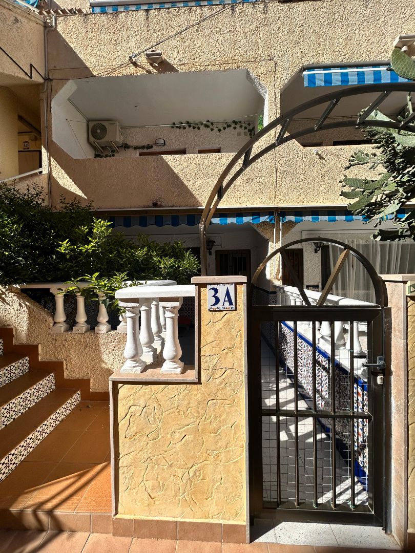 Jardí de Planta baixa en venda en Torrevieja amb Aire condicionat, Calefacció i Terrassa