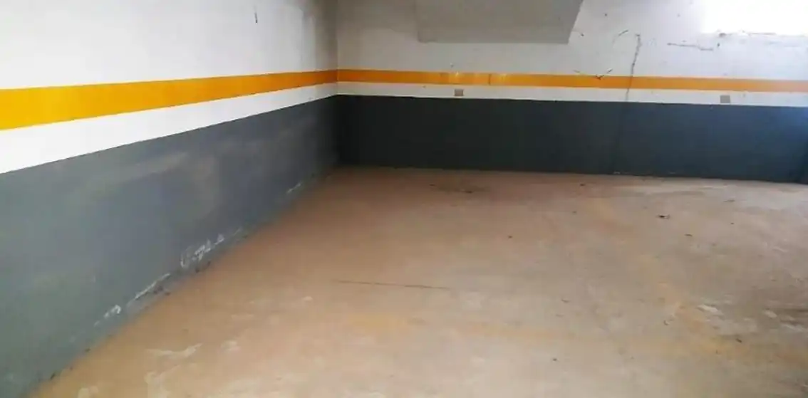 Garage for sale in Quintanar del Rey