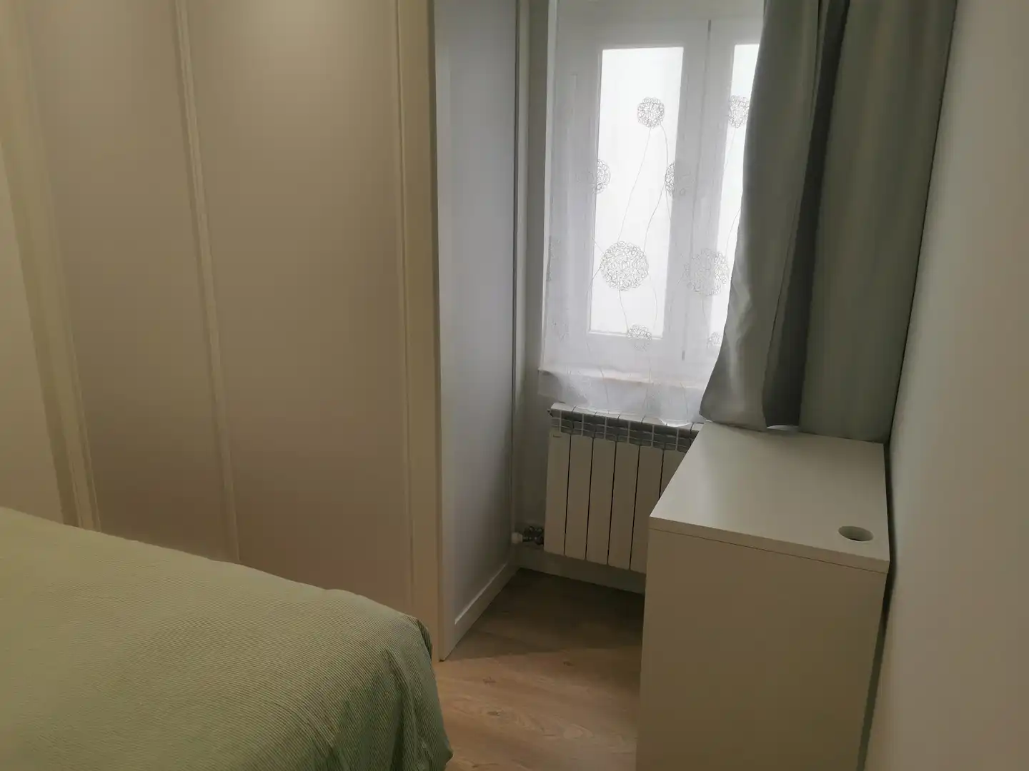 Habitación de Piso en venta en León Capital  con Calefacción, Parquet y Trastero