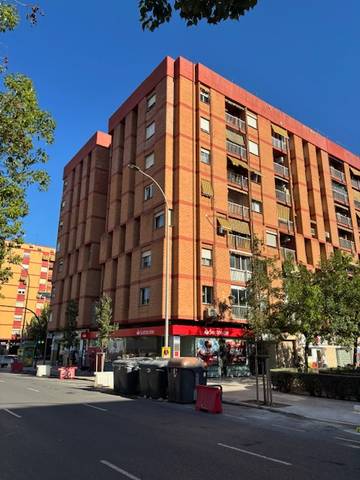 Piso en Venta en Carrer d'Emilio Lluch en Vara de Quart