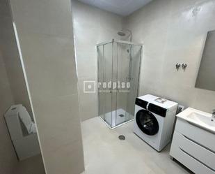 Bathroom of Flat to rent in Alicante / Alacant  with Air Conditioner