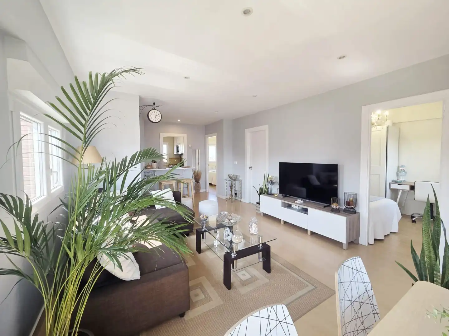 Flat for rent in Calle FERNANDO RIOS, Los Castros