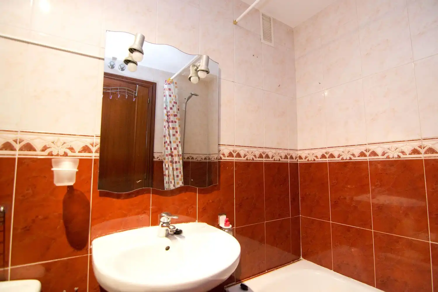 Badezimmer von Wohnung zur Miete in Villanueva de la Cañada mit Klimaanlage