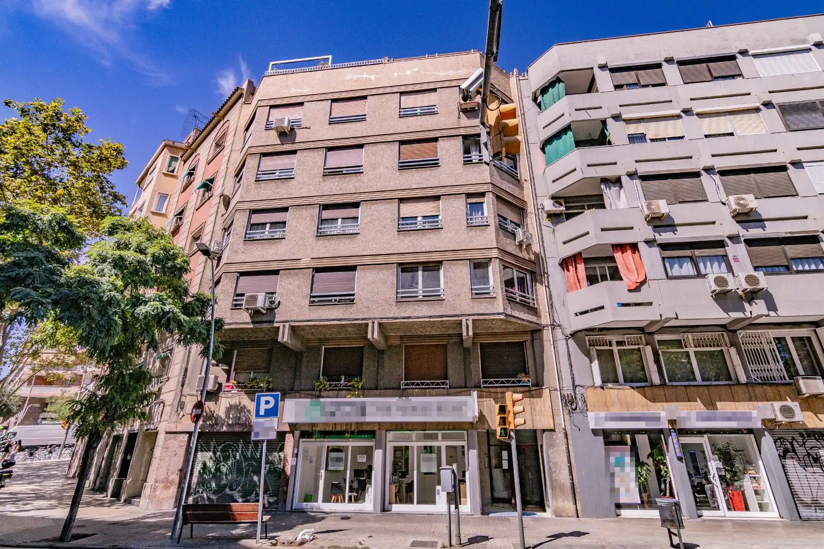 Vista exterior de Pis en venda en Barcelona amb Calefacció i Parquet