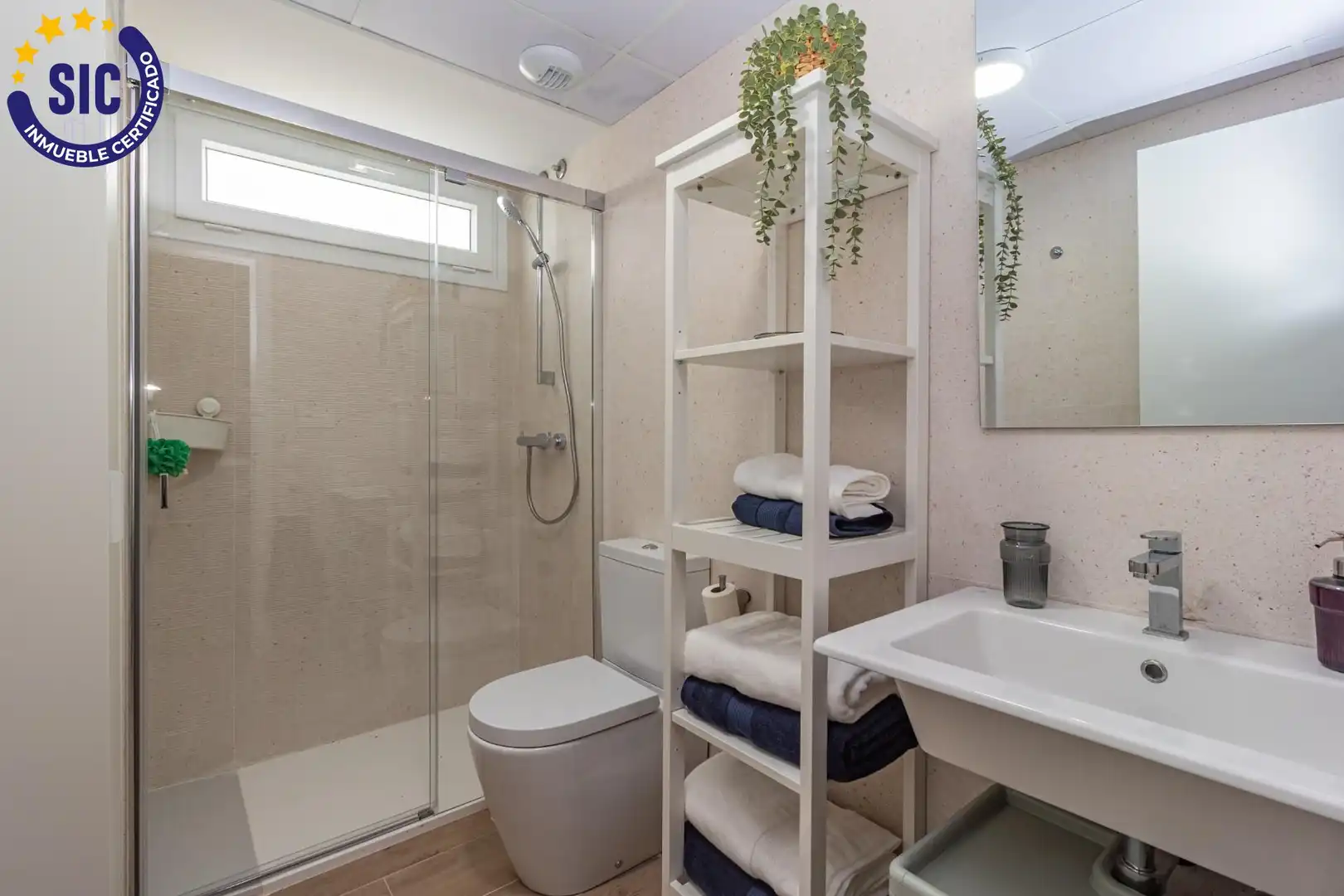 Baño de Apartamento en venta en Playa Norte  
