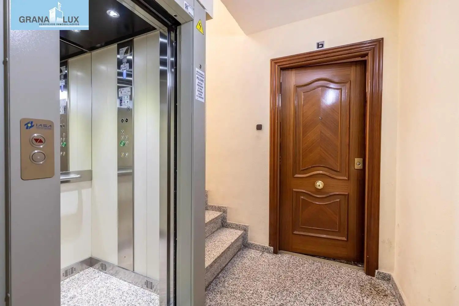 Flat with terrace for sale in Calle de Laureado López Muñoz, imagen 33