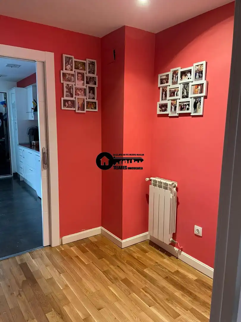 Habitación de Casa adosada en venta en Albacete con Aire acondicionado, Calefacción y Jardín privado