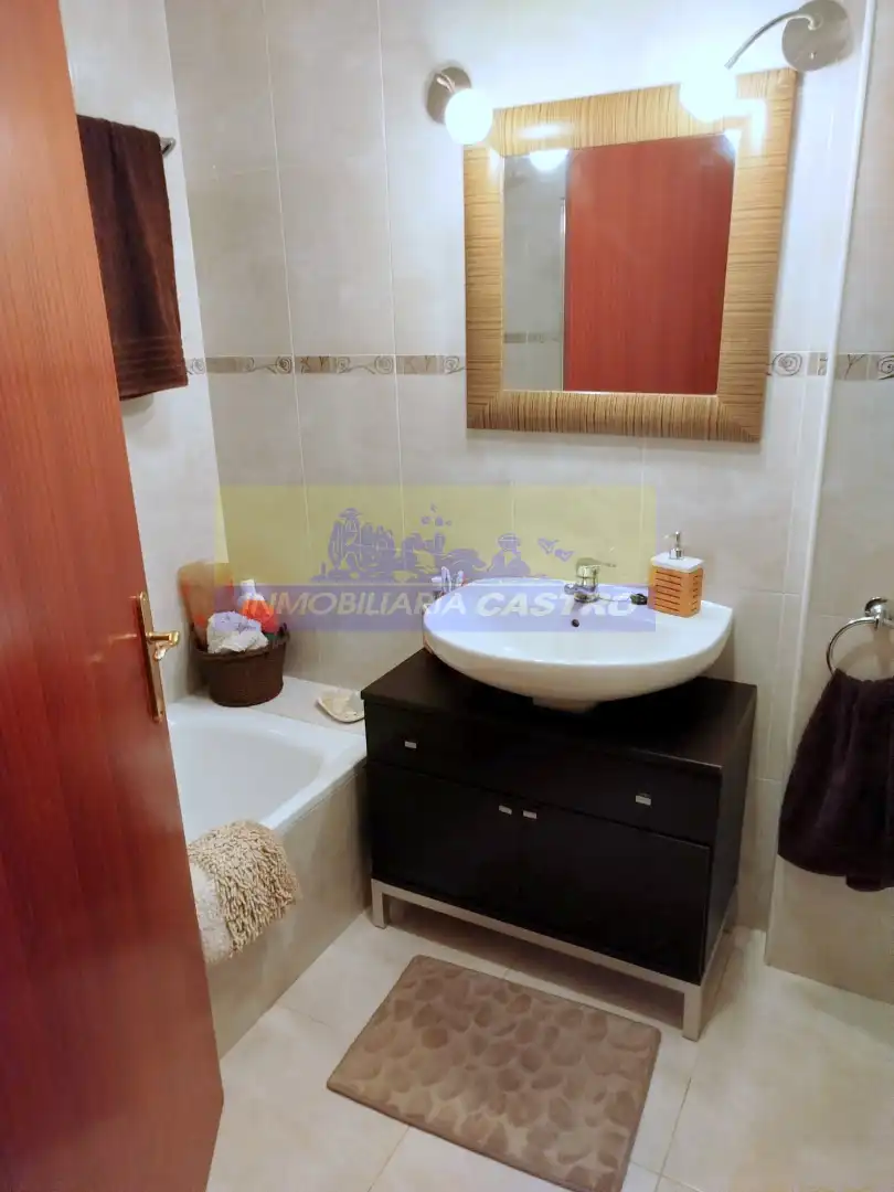 Bathroom of Detached homes for rent in Castro-Urdiales  with Heating, Terrace and Furnished