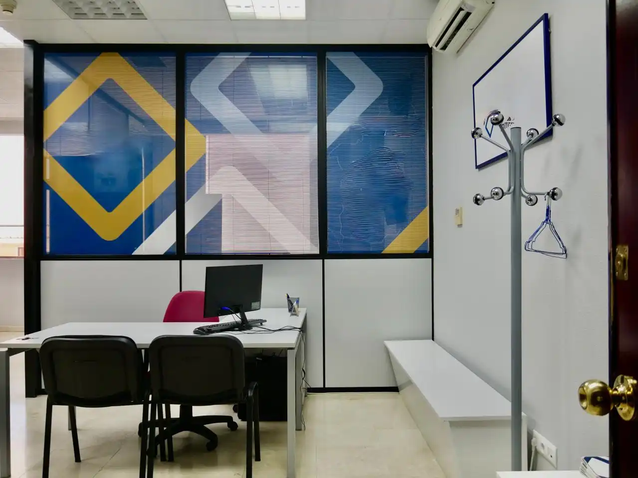 Oficina en venta en Concejal Francisco Ballesteros, La Calzada - La Florida