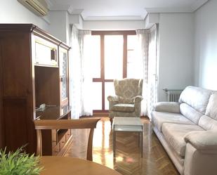 Living room of Flat to rent in  Madrid Capital  with Air Conditioner