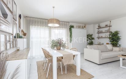 Sala d'estar de Apartament en venda en Badalona amb Aire condicionat i Terrassa