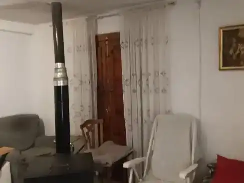 Sala de estar de Piso en venta en Salvacañete con Trastero, Amueblado y Balcón