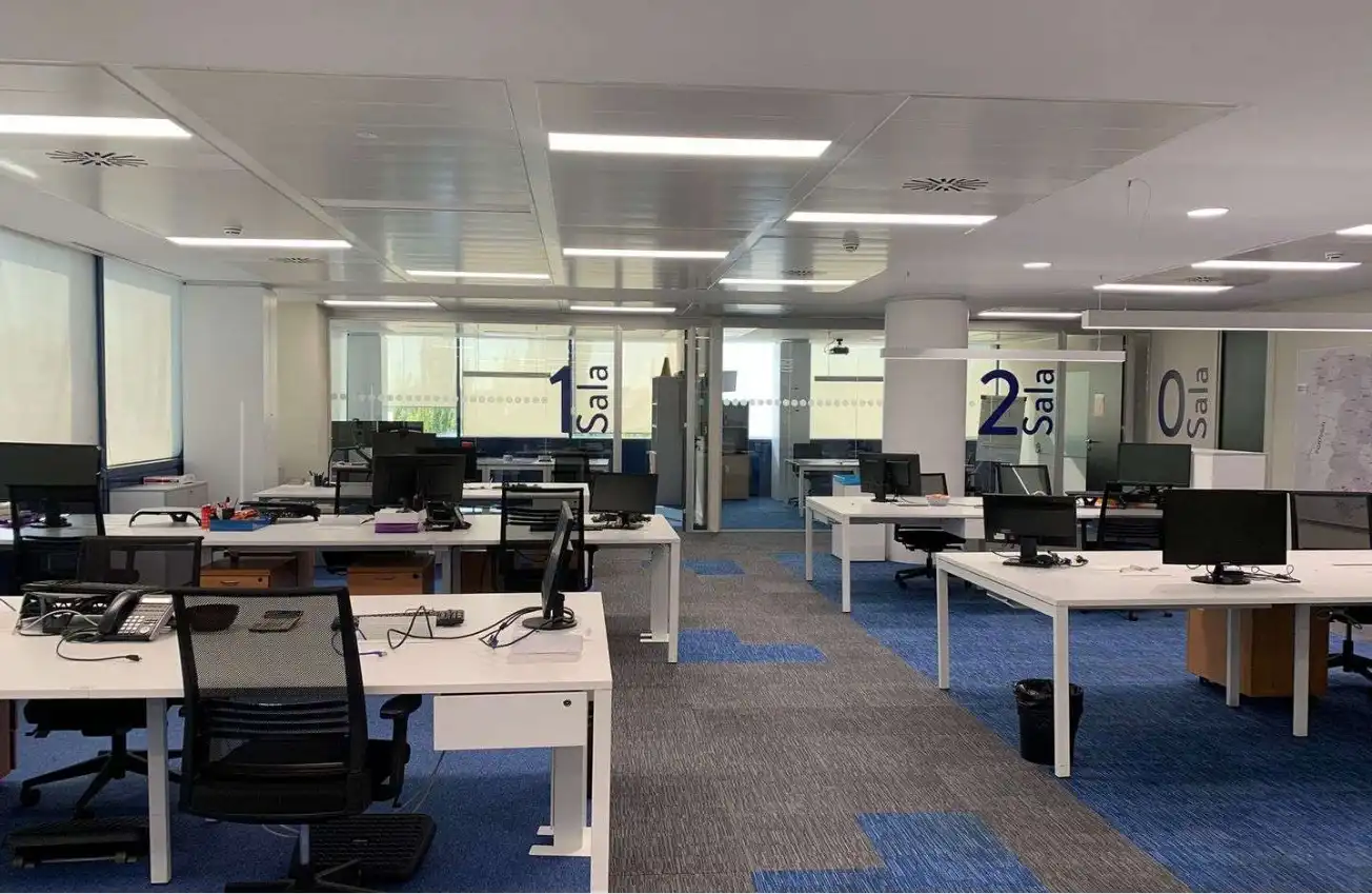 Office for rent in Madrid  with Air Conditioner and Heating